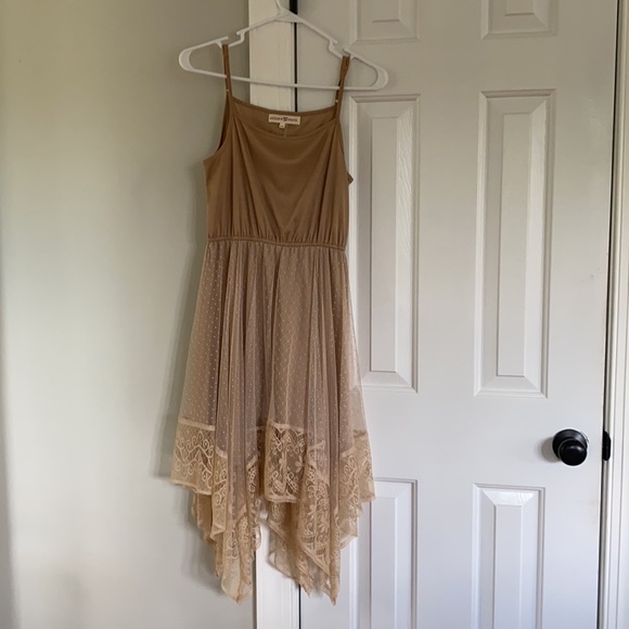 FLASH SALE Lace Two Piece Dress - Picture 2 of 13